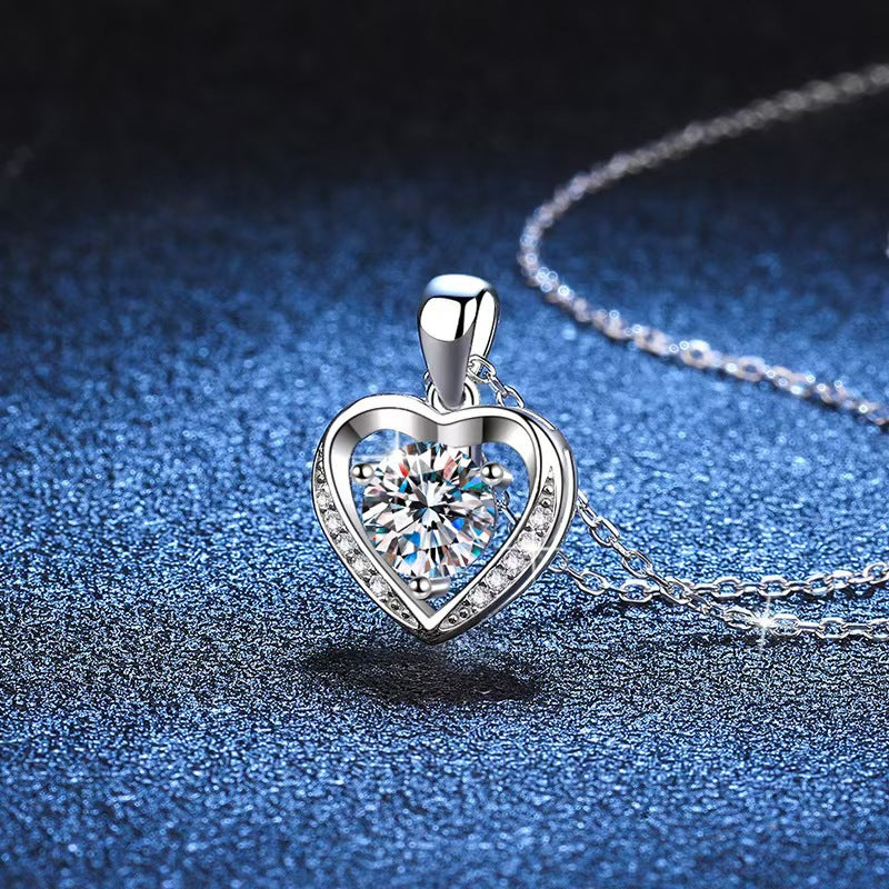 S925 Sterling Silver Love Heart Womens Eternal Heart Moissanite Necklace